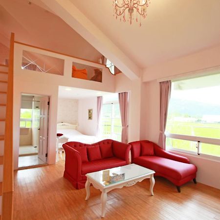 Sigma Castle Apartment Yilan Exterior photo