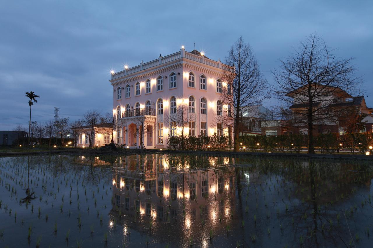 Sigma Castle Apartment Yilan Exterior photo